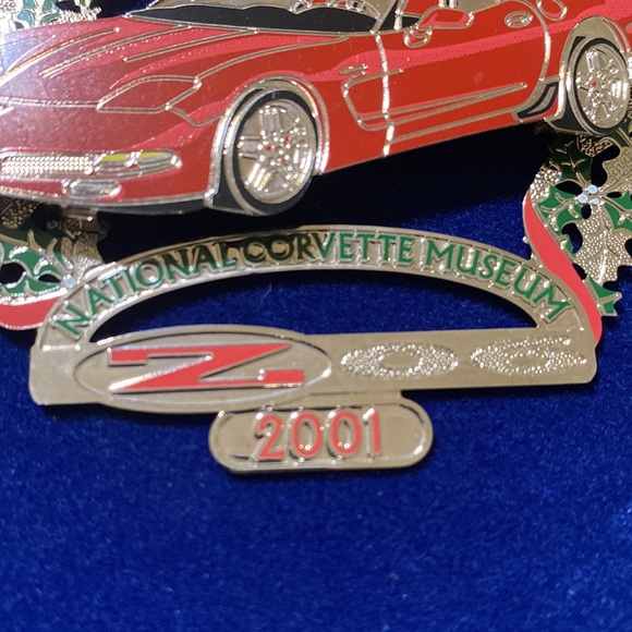 NIB 2001 national corvette museum metal 3D ornament GM license product Z06 model - Picture 2 of 6